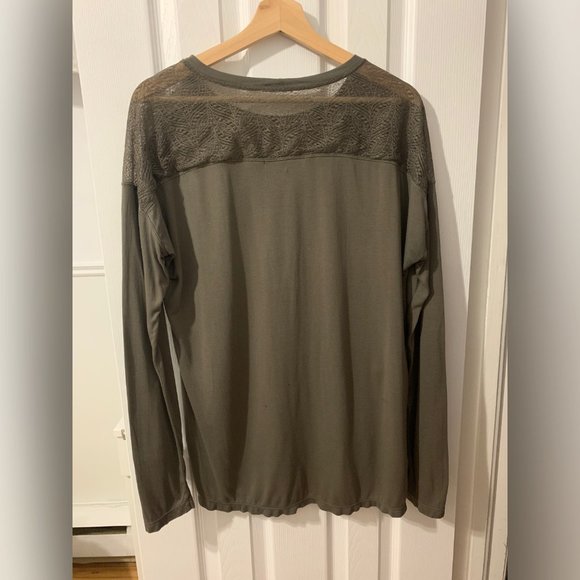 BCBGMaxAzria Khaki Green Long Sleeve Blouse - Picture 4 of 8